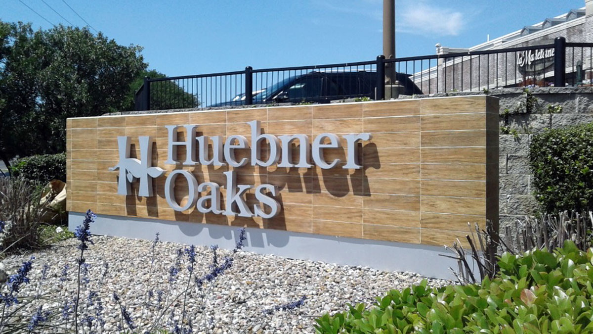 Huebner Oaks Monument Sign In San Antonio, Texas